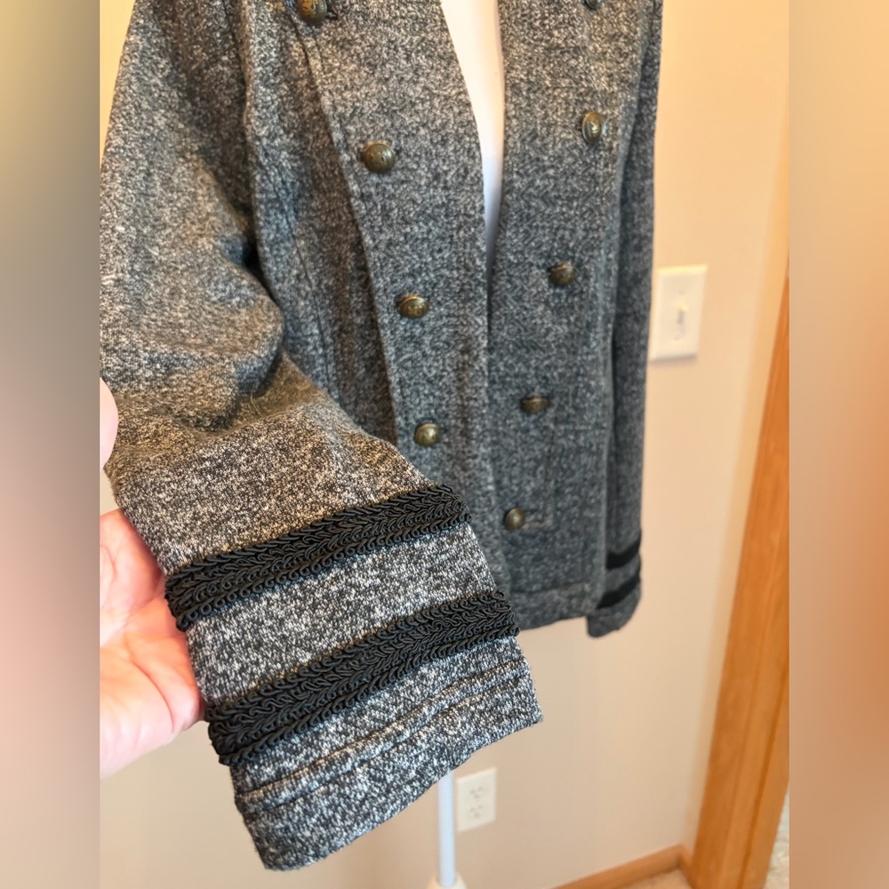#409 Tommy Hilfiger Gray Double-Breasted Military-Inspired Blazer. Like New! - Picture 5 of 11